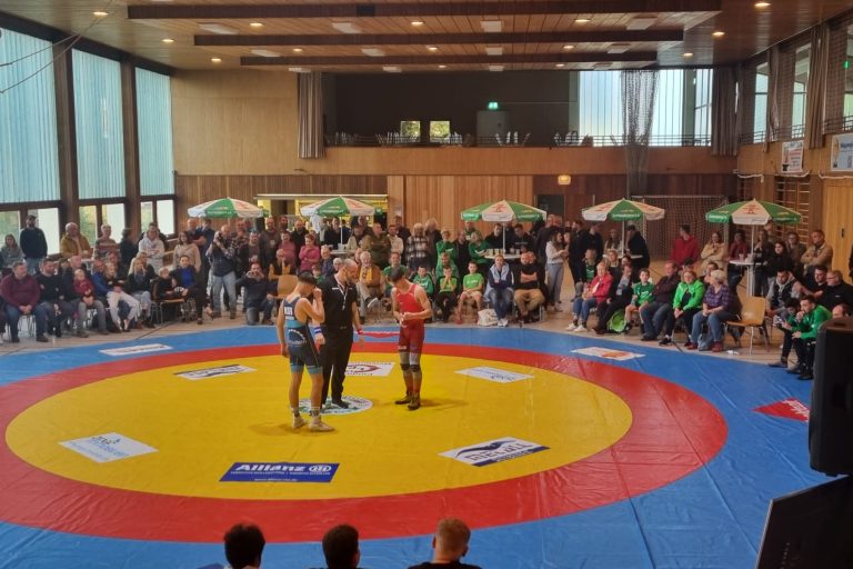 1DB8A926-1C41-4E37-91FE-499B2408D0A4